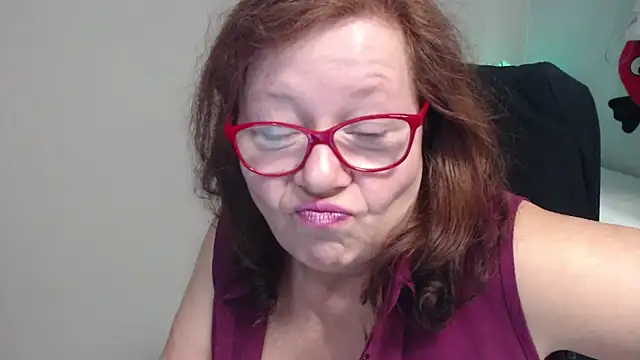 Snapshot of Adelewildx chatting on March 10, 10:48 am Adelewildx online show from March 10, 10:48 am