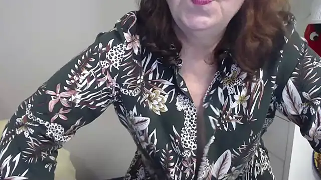 Snapshot of Adelewildx chatting on March 20, 8:09 am Adelewildx online show from March 20, 8:09 am