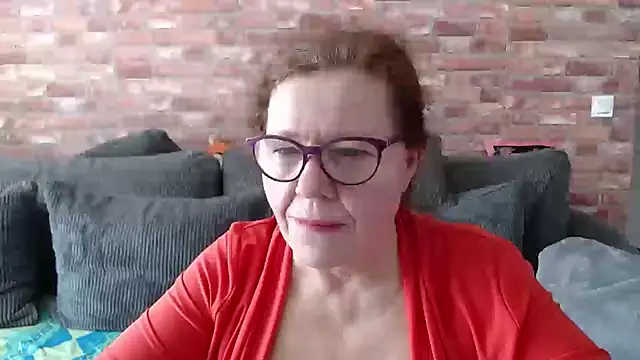 Snapshot of Adelewildx chatting on March 22, 10:06 am Adelewildx online show from March 22, 10:06 am