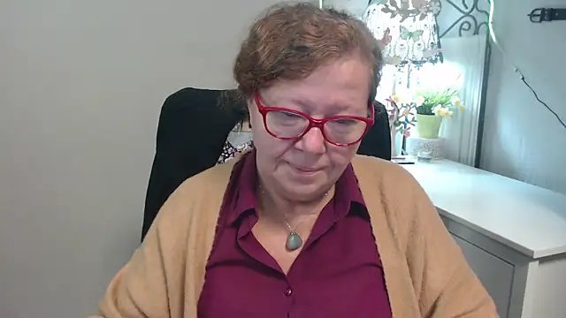 Snapshot of Adelewildx chatting on September 15, 2:44 am Adelewildx online show from September 15, 2:44 am