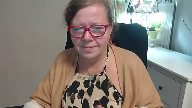 Snapshot of Adelewildx chatting on September 17, 3:19 am Adelewildx online show from September 17, 3:19 am