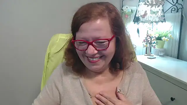 Snapshot of Adelewildx chatting on October 8, 3:15 am Adelewildx online show from October 8, 3:15 am