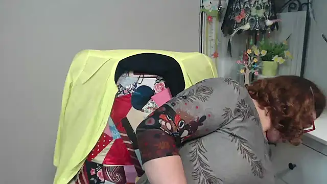 Snapshot of Adelewildx chatting on October 27, 3:43 am Adelewildx online show from October 27, 3:43 am