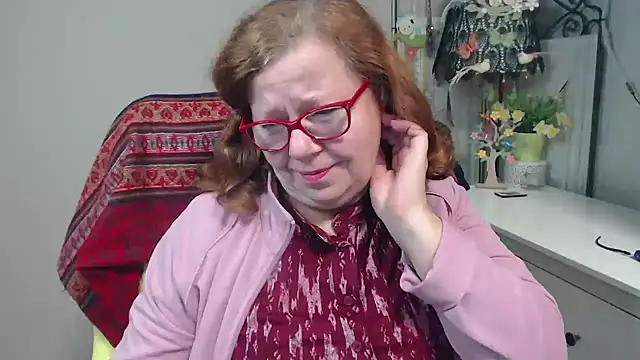 Snapshot of Adelewildx chatting on November 5, 4:01 am Adelewildx online show from November 5, 4:01 am