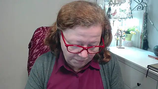 Snapshot of Adelewildx chatting on November 6, 4:35 am Adelewildx online show from November 6, 4:35 am