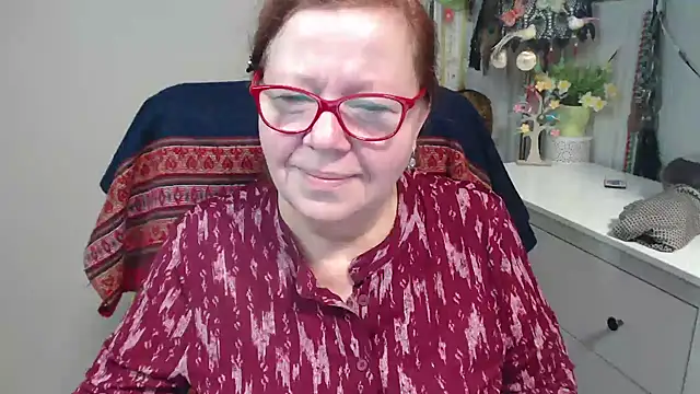 Snapshot of Adelewildx chatting on November 18, 4:17 am Adelewildx online show from November 18, 4:17 am