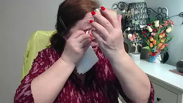 Adelewildx online show from March 24, 4:17 am