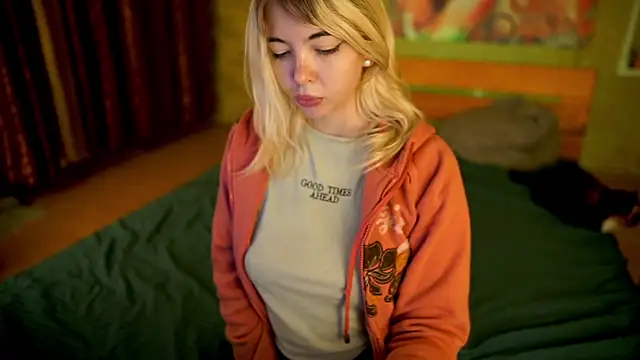 Allison Cuty online show from September 24, 3:10 am