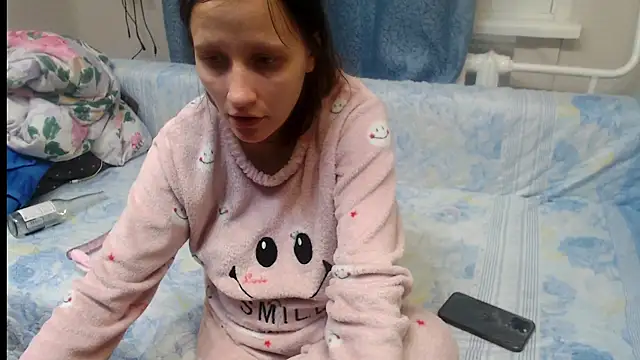 alisacucumber online show from January 18, 7:37 pm