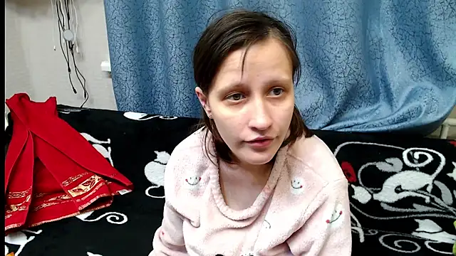 alisacucumber online show from January 25, 4:13 pm