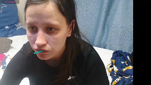 alisacucumber online show from February 6, 7:17 pm