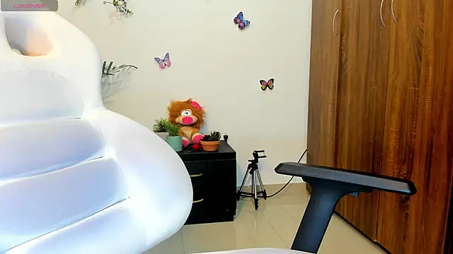 darsha sahu online show from March 18, 6:14 am