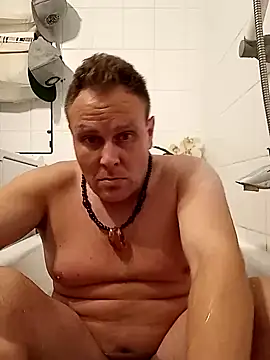 OliverBerlinSucht online show from October 4, 4:32 am