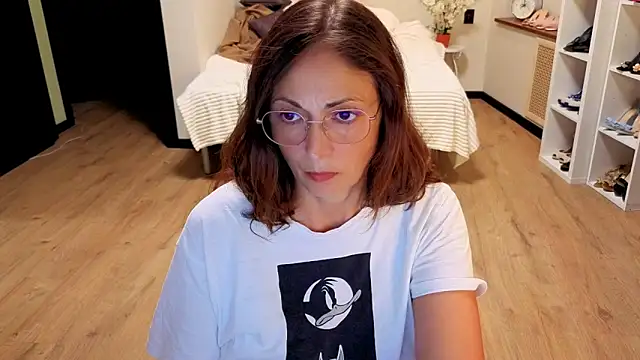 CaringSophie online show from June 5, 5:29 pm
