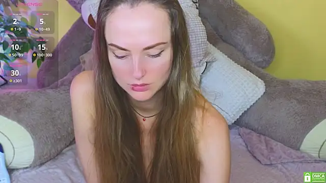 Snapshot of SuchArt_ chatting on February 10, 6:35 pm SuchArt online show from February 10, 6:35 pm