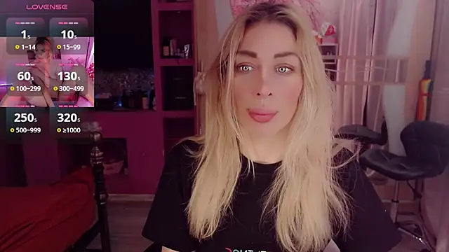 AnnieGOld  online show from November 30, 8:02 pm