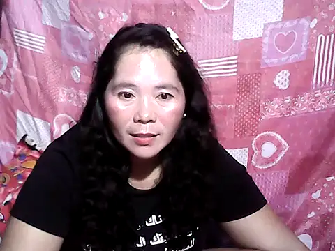 Snapshot of hotpusie_4u chatting on March 27, 1:22 pm hotpusie 4u online show from March 27, 1:22 pm