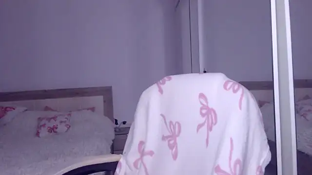 RachelVegas online show from September 18, 9:00 am