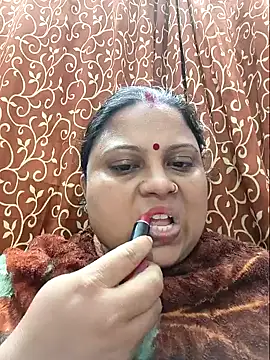 yourssoumi online show from December 8, 6:39 pm