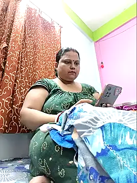 yourssoumi online show from December 13, 6:16 pm
