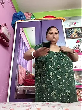 yourssoumi online show from January 29, 6:43 am