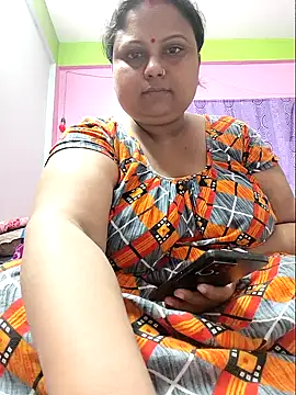 yourssoumi online show from February 9, 12:52 pm