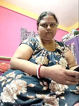 yourssoumi online show from February 27, 1:07 pm
