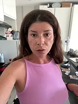 Snapshot of Jessytwerk chatting on June 10, 3:11 pm Jessytwerk online show from June 10, 3:11 pm