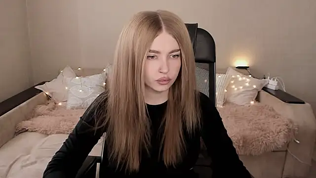 ViolettaLopez online show from February 16, 10:21 am