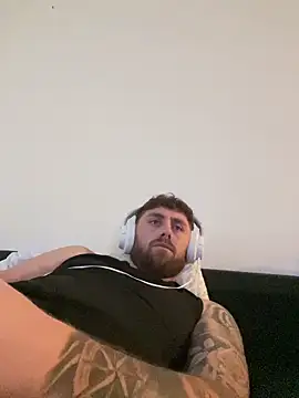 Snapshot of Cata9407 chatting on December 14, 11:59 am Cata9407 online show from December 14, 11:59 am