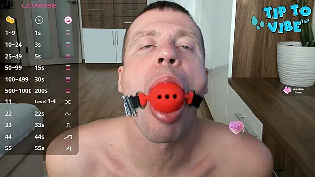 Smallnipples online show from December 8, 8:20 am