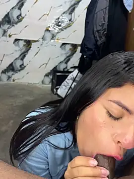 roman and jessie online show from May 8, 5:24 am