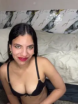 roman and jessie online show from July 30, 7:07 am