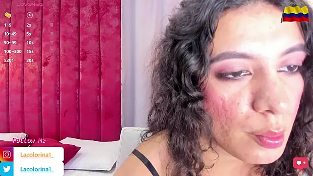 LaColorina  online show from January 25, 4:45 am