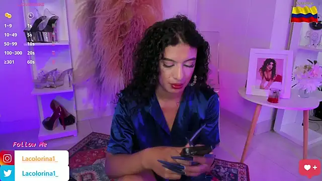 LaColorina  online show from September 24, 6:11 pm