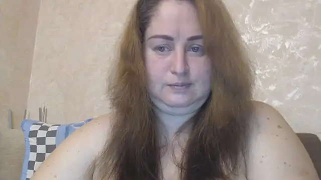 Amy August online show from February 1, 9:32 am