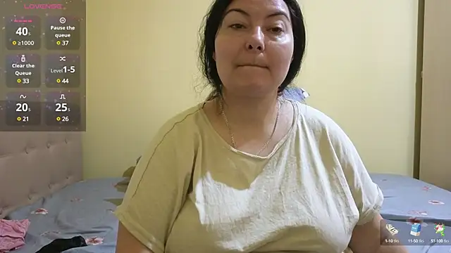 BBW MILF 4U online show from February 10, 7:26 am