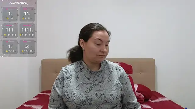 Snapshot of BBW_MILF_4U chatting on October 13, 7:08 am BBW MILF 4U online show from October 13, 7:08 am