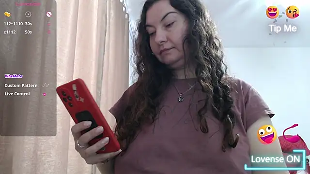 Snapshot of BBW_MILF_4U chatting on March 20, 7:35 am BBW MILF 4U online show from March 20, 7:35 am