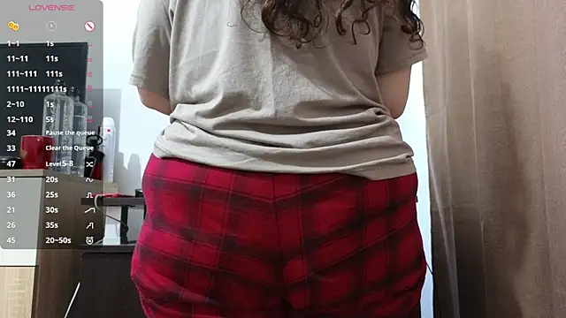 Snapshot of BBW_MILF_4U chatting on March 26, 8:20 am BBW MILF 4U online show from March 26, 8:20 am