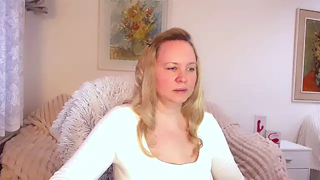 Sarah4you online show from February 16, 4:10 pm