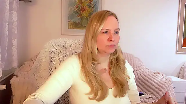 Sarah4you online show from February 22, 10:31 pm