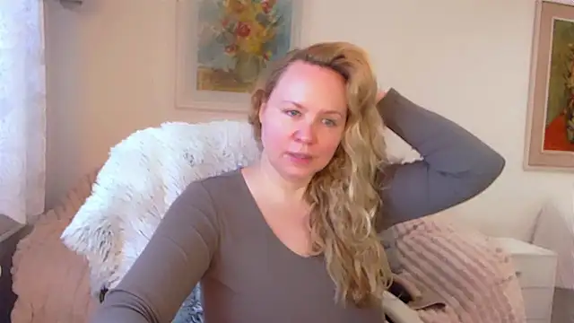 Sarah4you online show from March 16, 3:50 pm