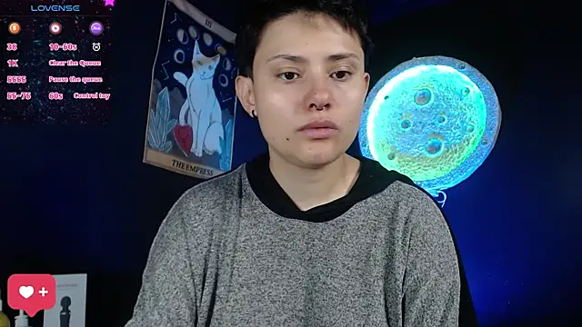 girl intense444 online show from May 23, 12:53 pm