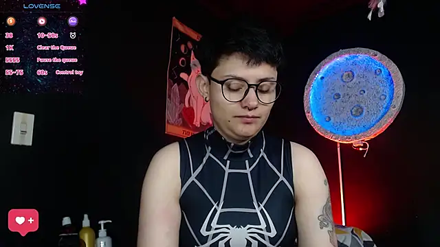 girl intense444 online show from June 12, 12:48 pm