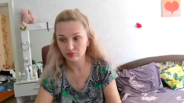 ModelEva online show from September 23, 9:45 am