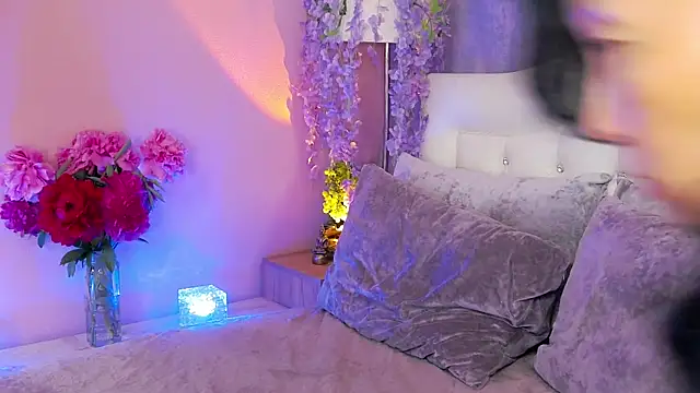 Asian legs online show from June 27, 9:58 am