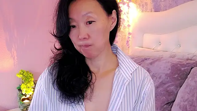 Asian legs online show from July 5, 10:44 am