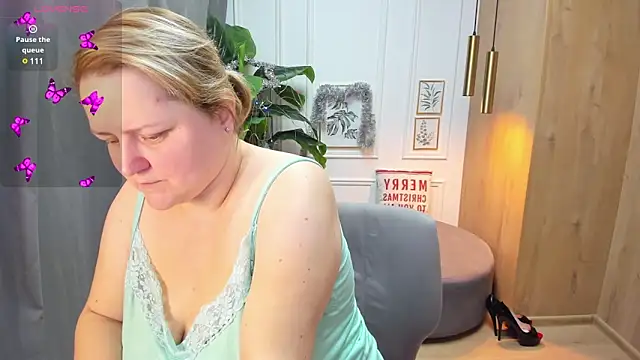 ScarlettSoft online show from December 26, 5:47 am