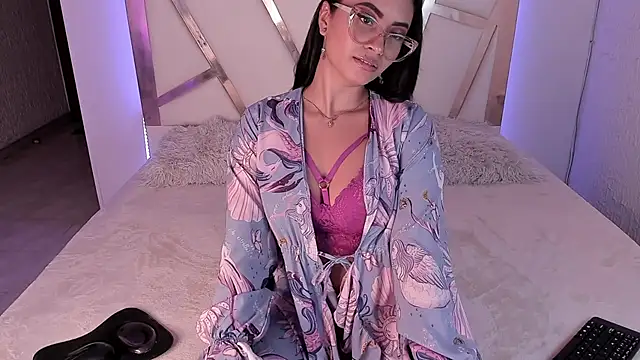 PaulinaBelushi online show from January 15, 4:43 pm